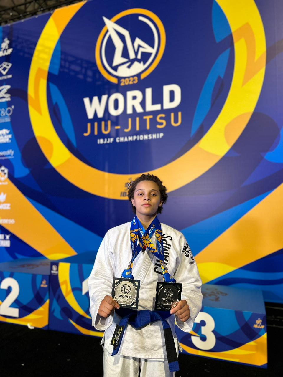Alanis Macedo é vice-campeã mundial de Jiu-Jitsu nas categorias absoluto e  peso pena – Prefeitura Municipal de Canoas